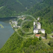 Schloss Neuhaus