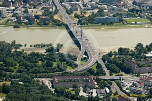 Voest-Brücke Linz a. d. Donau